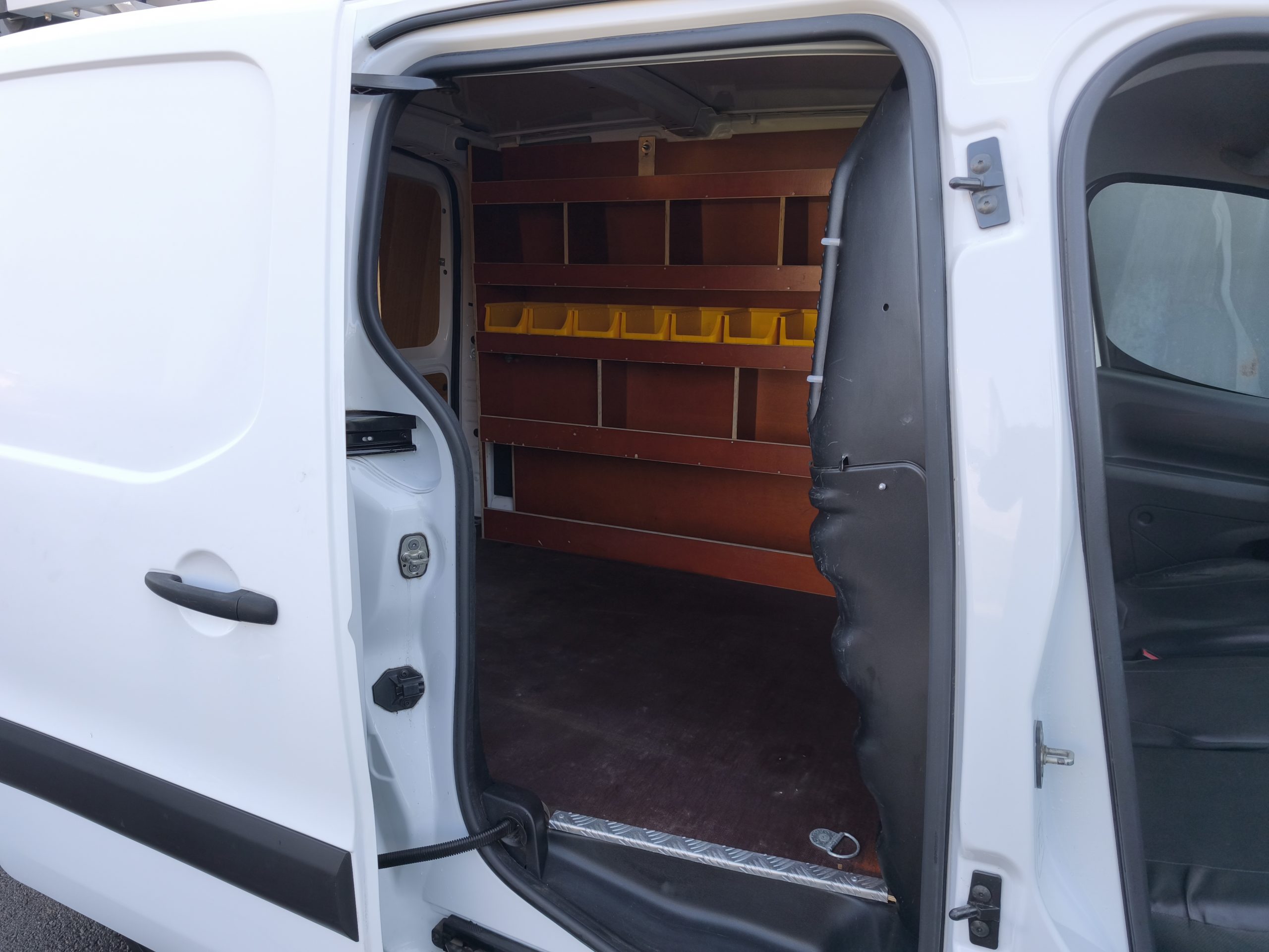 BERLINGO FOURGON CLUB L1 1.6 BlueHDi 100CV BVM5