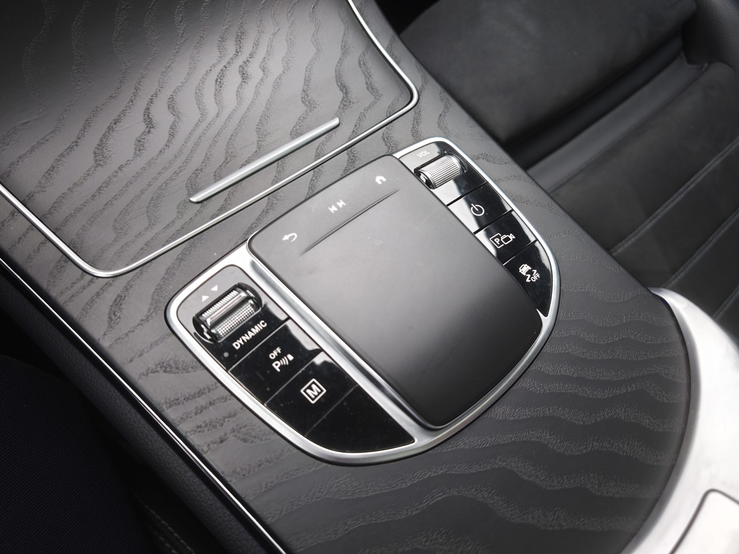 MERCEDES GLC (2) 300 E AMG LINE 4MATIC 9G-TRONIC