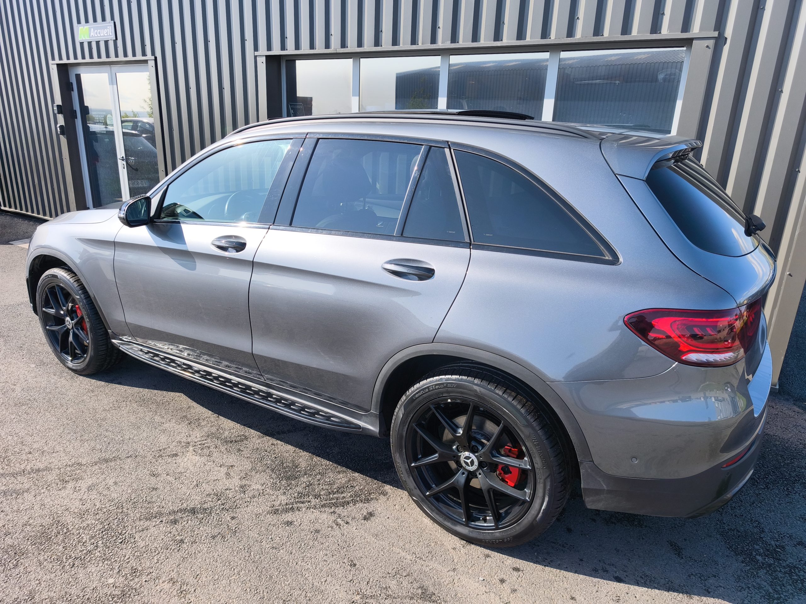 MERCEDES GLC (2) 300 E AMG LINE 4MATIC 9G-TRONIC