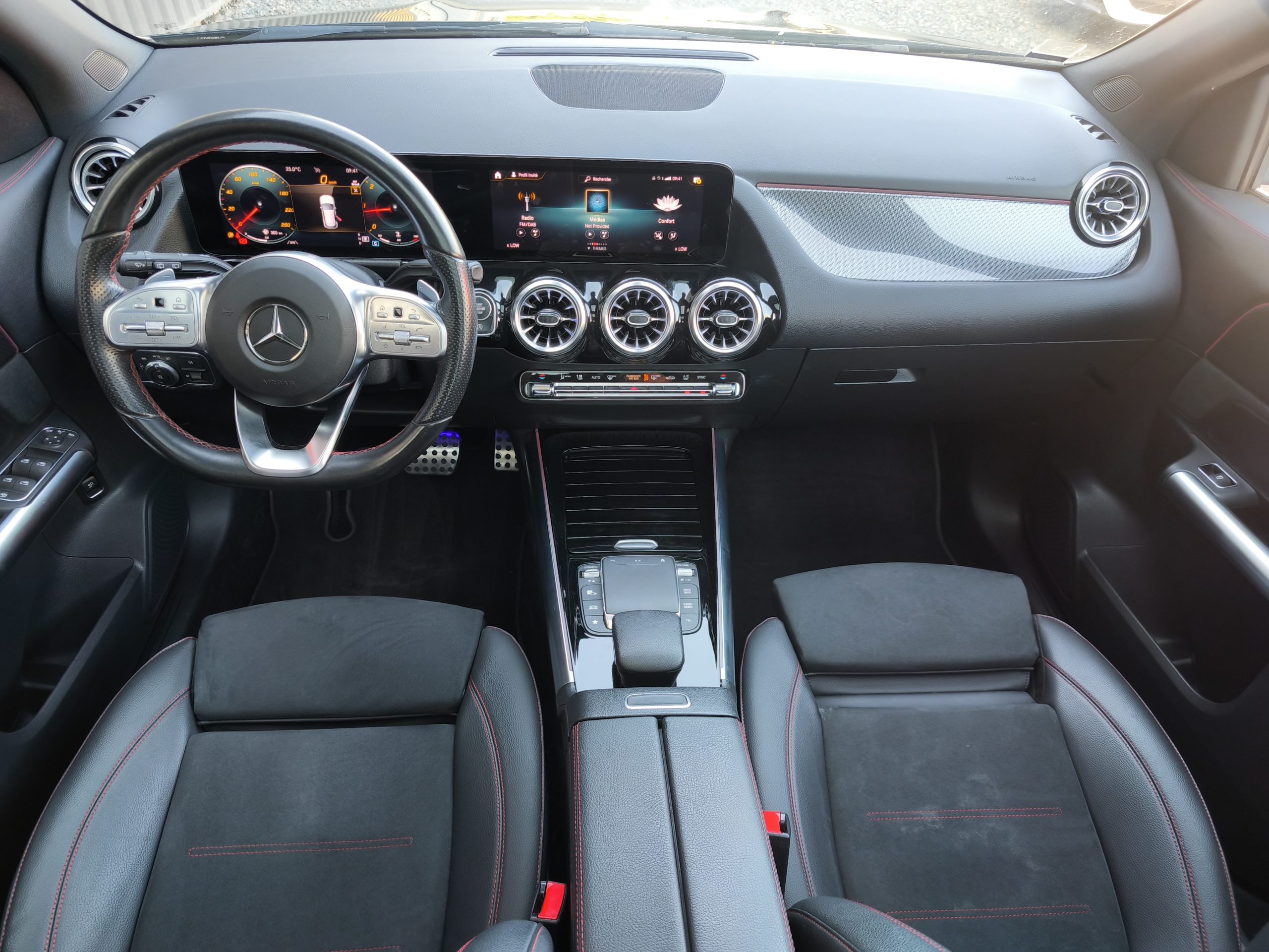 MERCEDES GLA II (2) 200 D 150 AMG LINE 8G-DCT