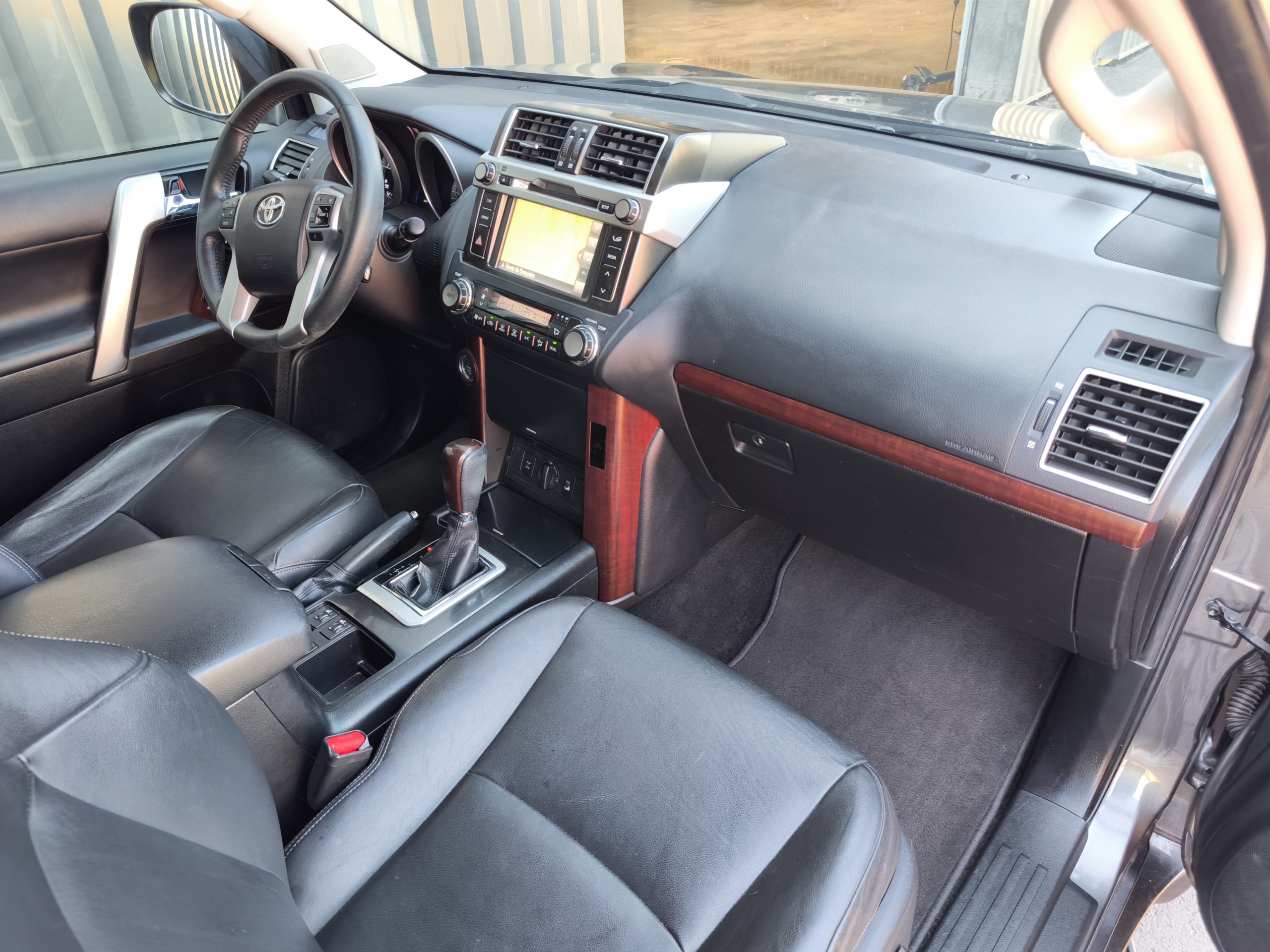 TOYOTA LAND CRUISER (KDJ150) 177 D-4D LOUNGE BVA 5P