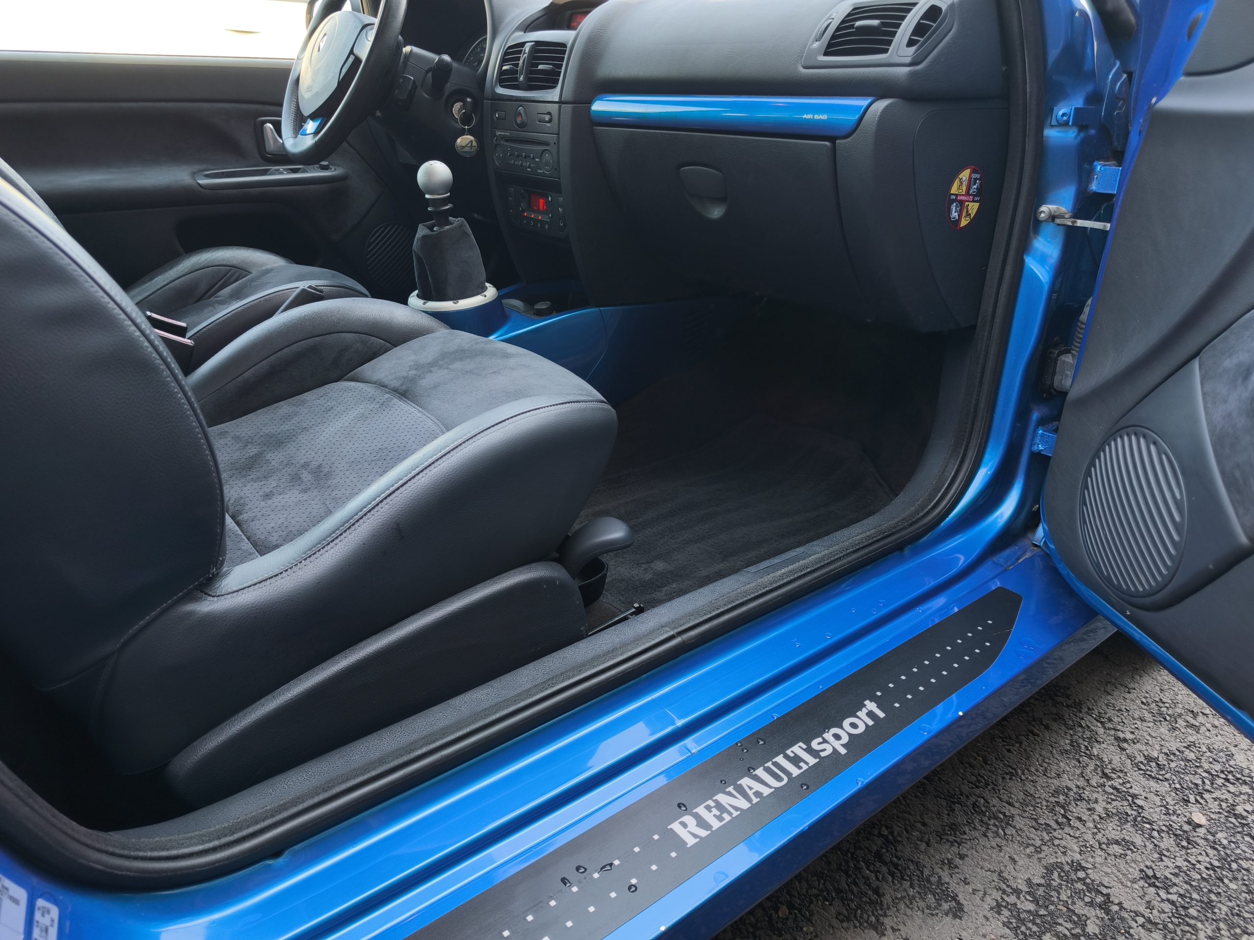 RENAULT CLIO V6 PHASE II 255CH 3P