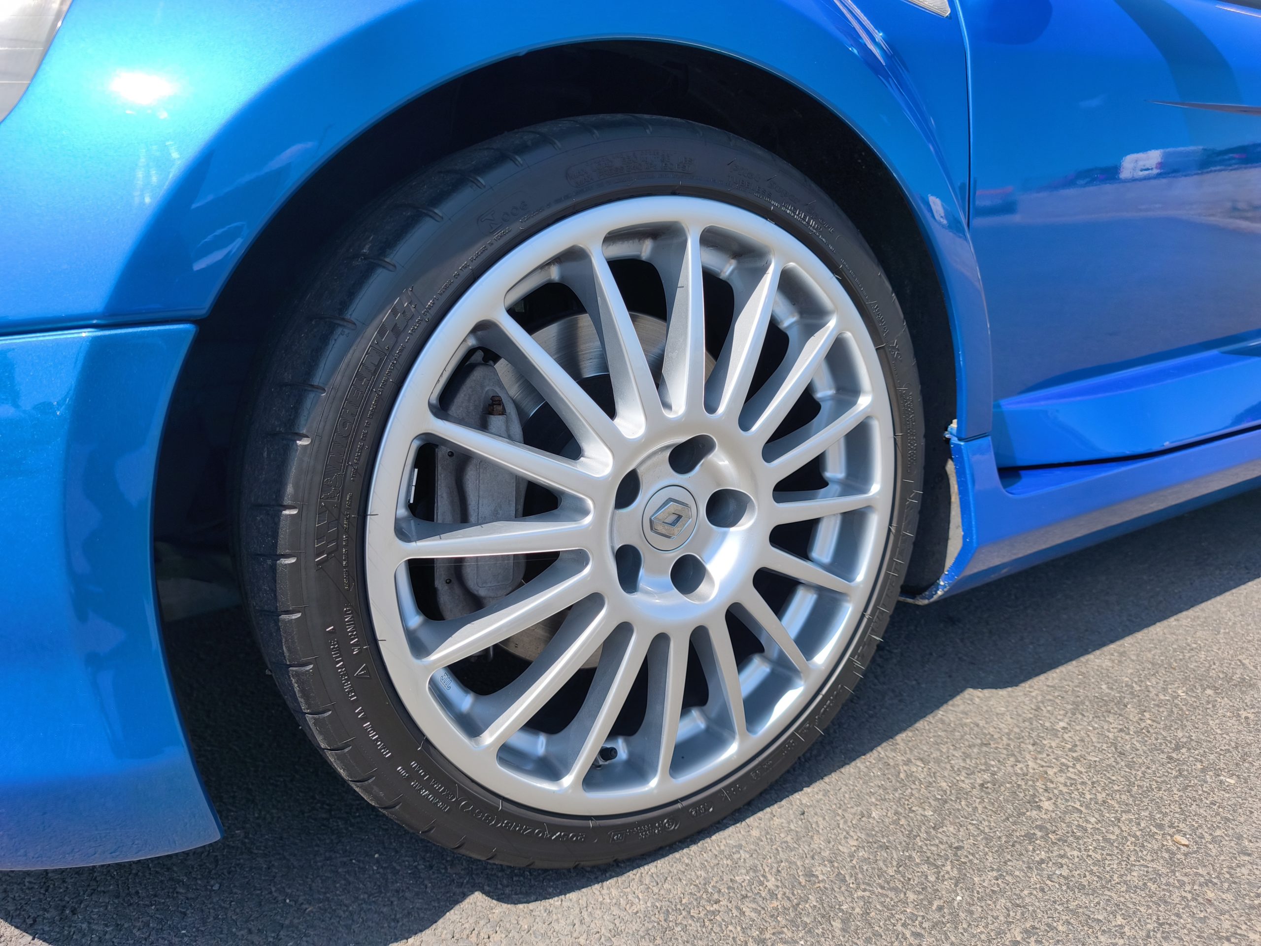 RENAULT CLIO V6 PHASE II 255CH 3P