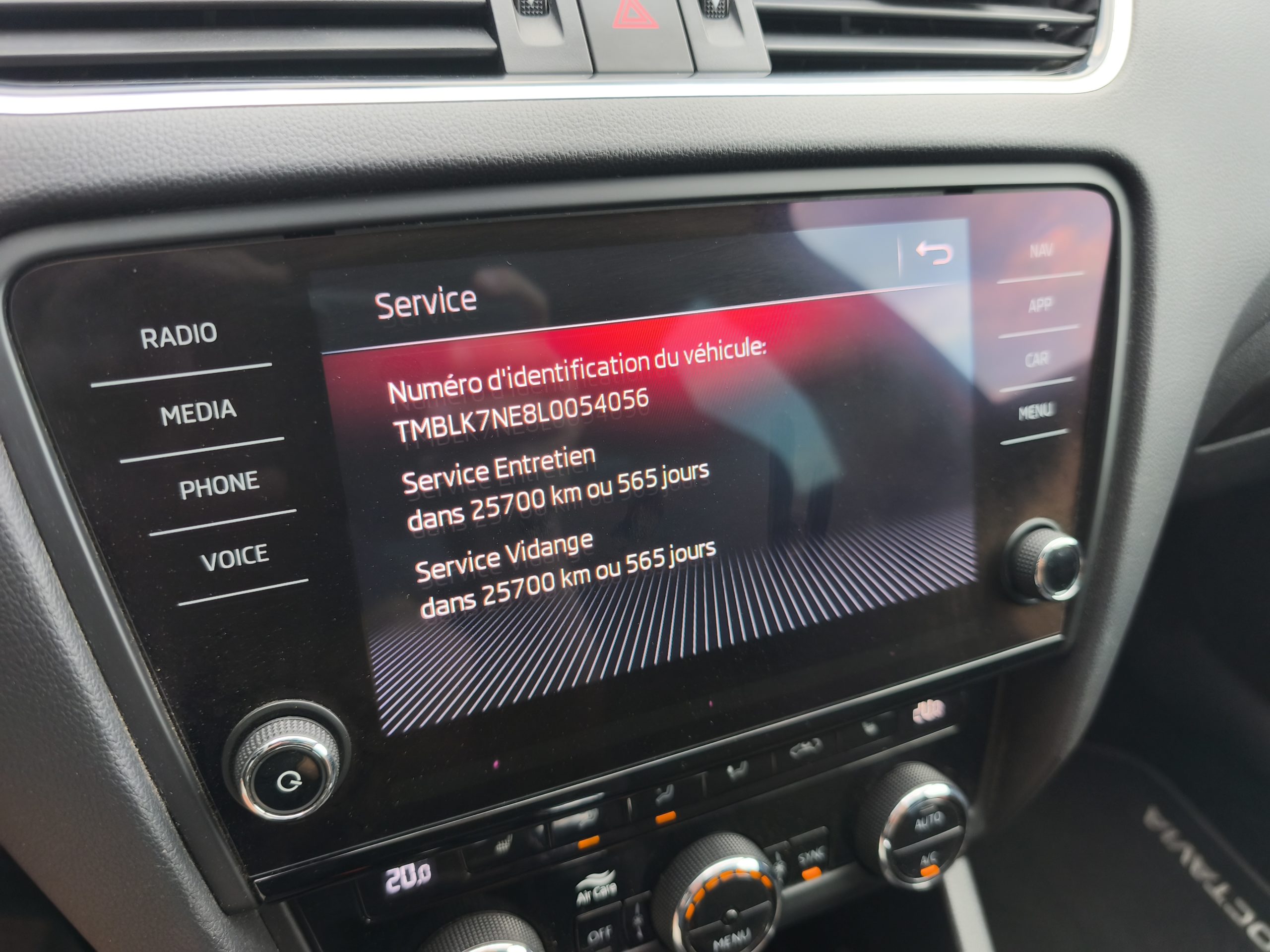 SKODA OCTAVIA III (2) COMBI 2.0 TDI 184 4X4 RS DSG7