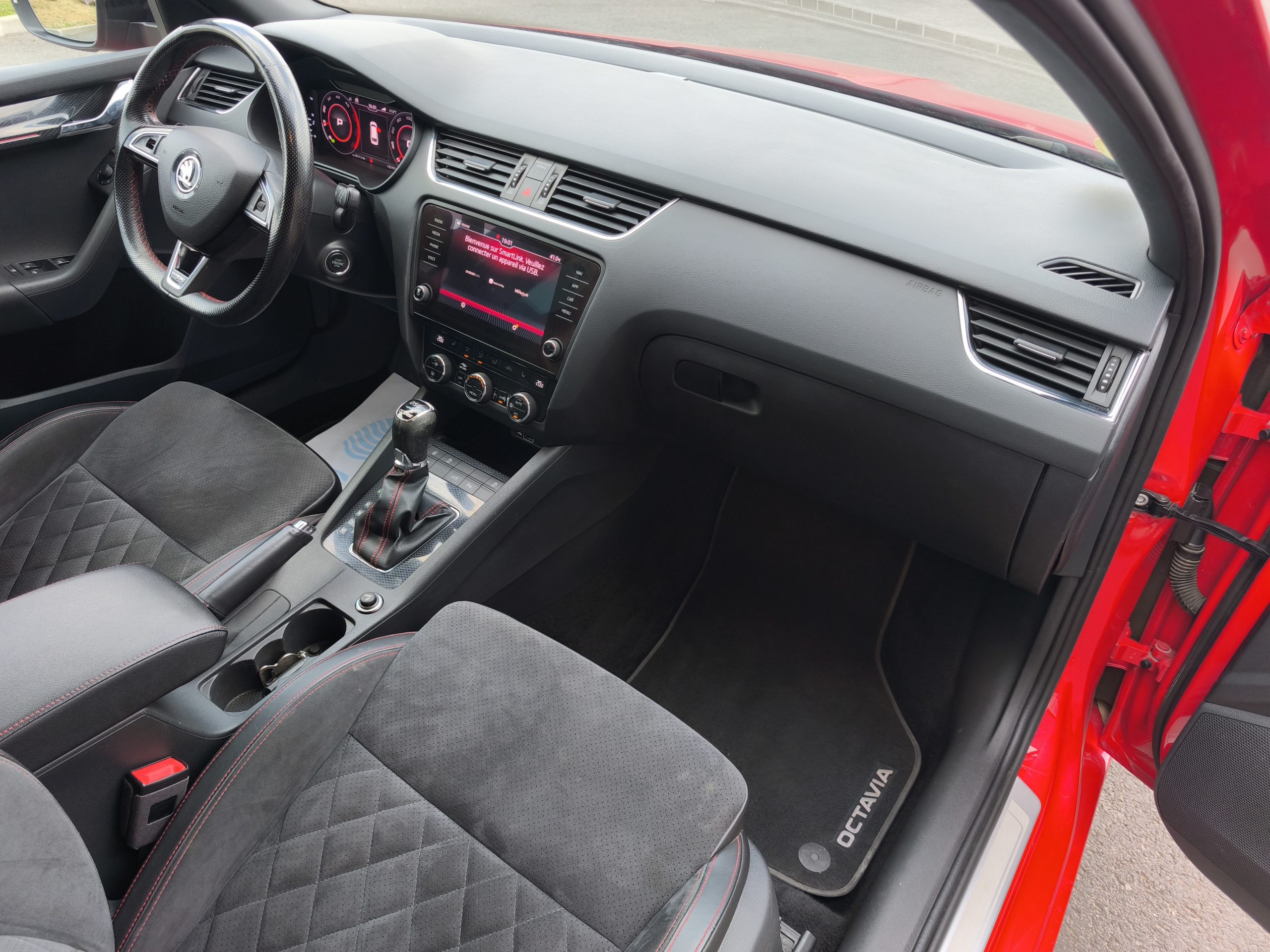 SKODA OCTAVIA III (2) COMBI 2.0 TDI 184 4X4 RS DSG7
