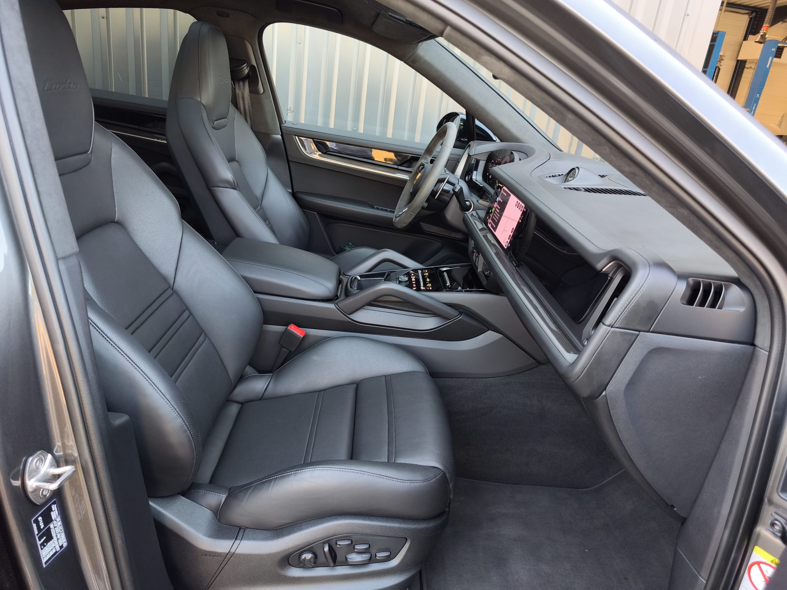 PORSCHE CAYENNE III (2) COUPE 4.0 V8 E-HYBRID 739 TURBO TIPTRONIC