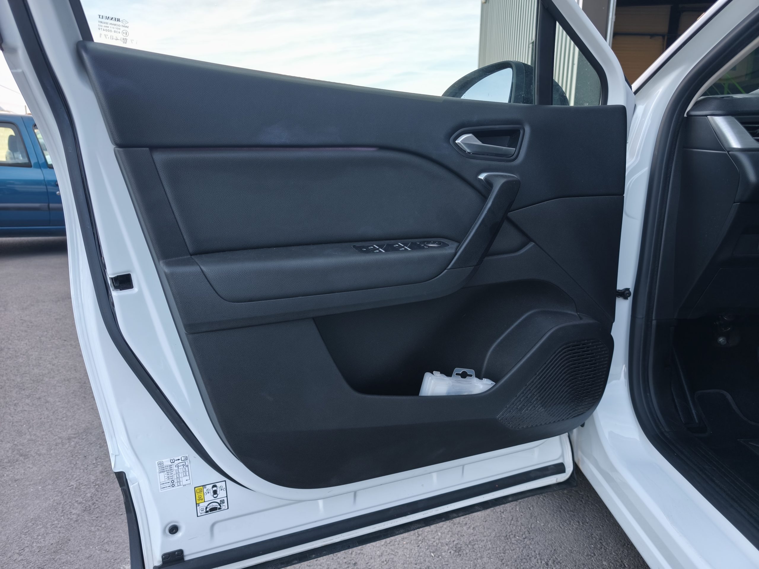 RENAULT CAPTUR II 1.3 TCE 140 INTENS EDC