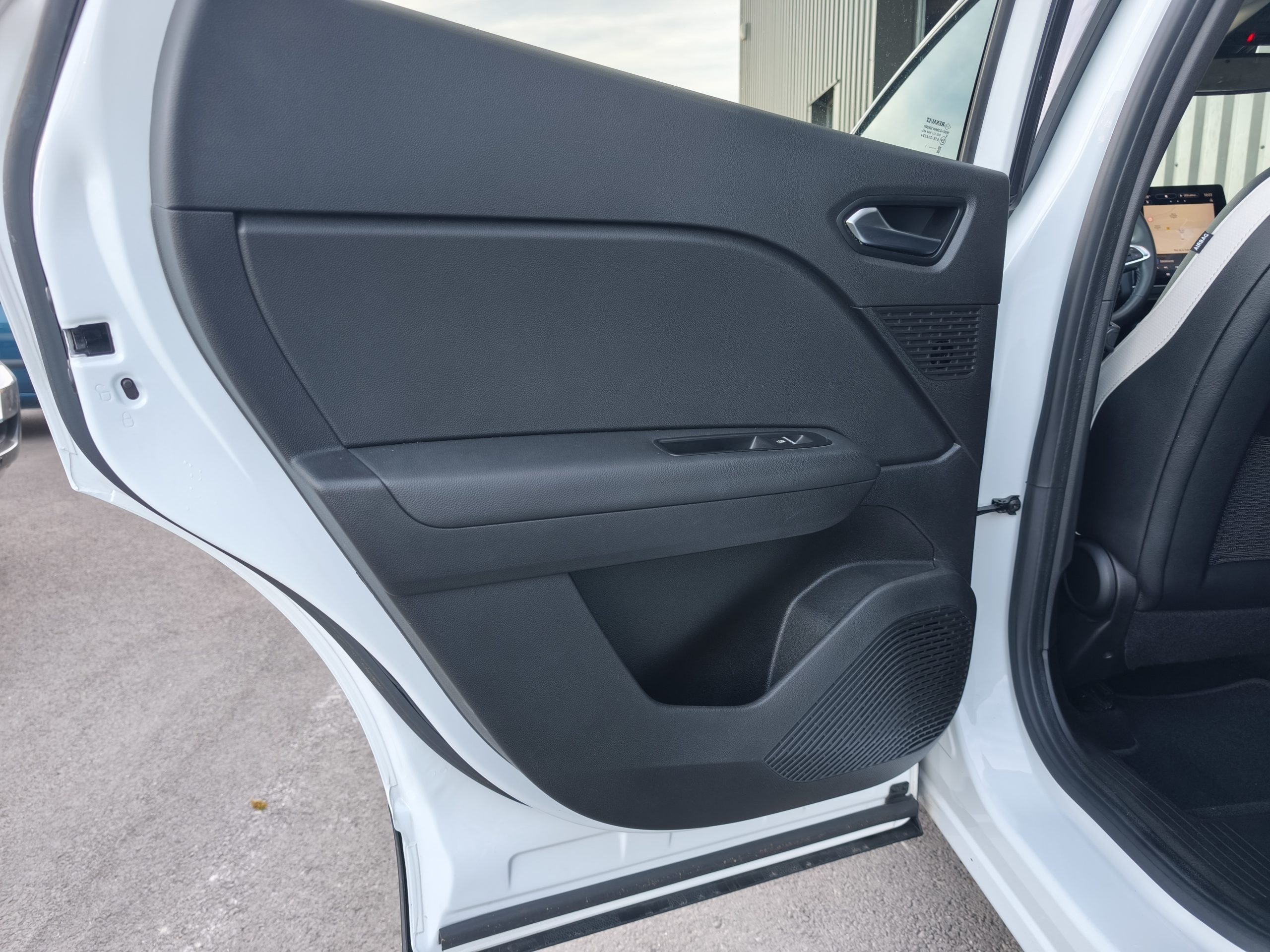 RENAULT CAPTUR II 1.3 TCE 140 INTENS EDC