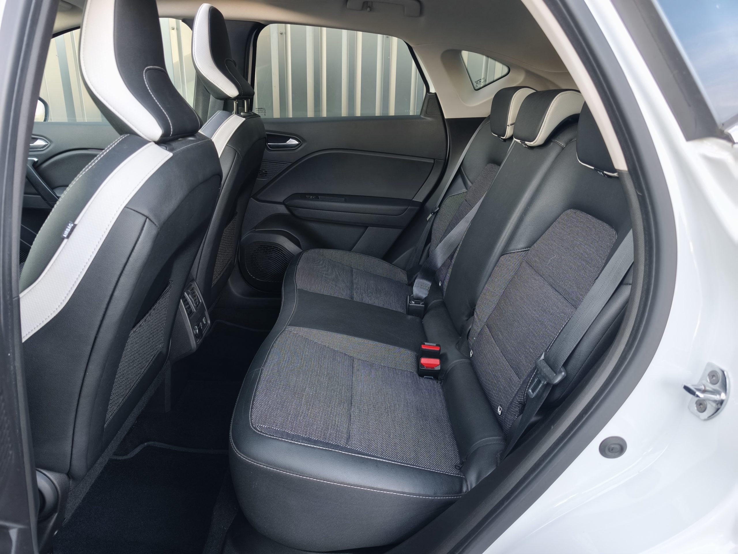 RENAULT CAPTUR II 1.3 TCE 140 INTENS EDC
