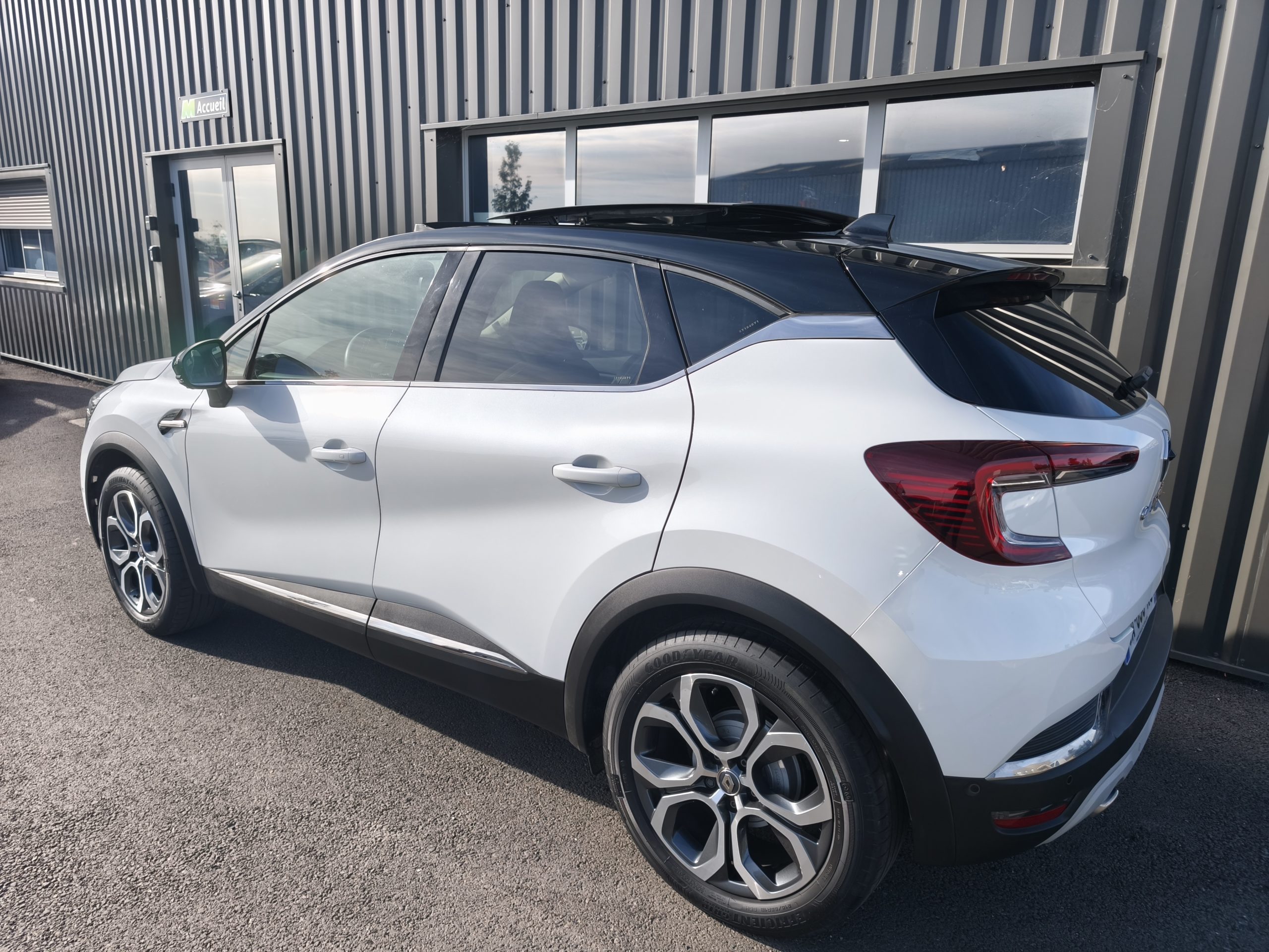 RENAULT CAPTUR II 1.3 TCE 140 INTENS EDC