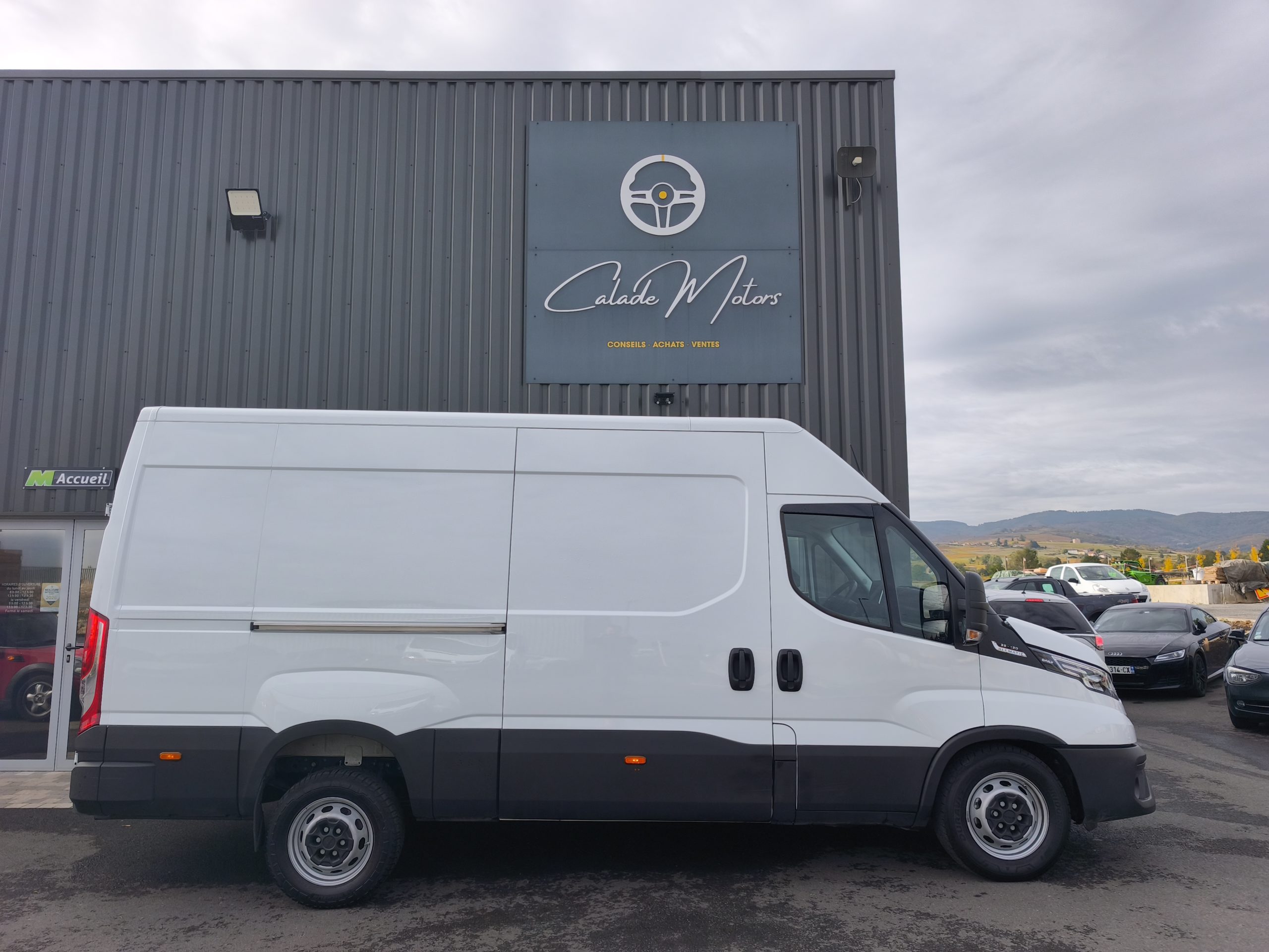 IVECO DAILY V FOURGON 35S18 180CH HI-MATIC L3 BVA
